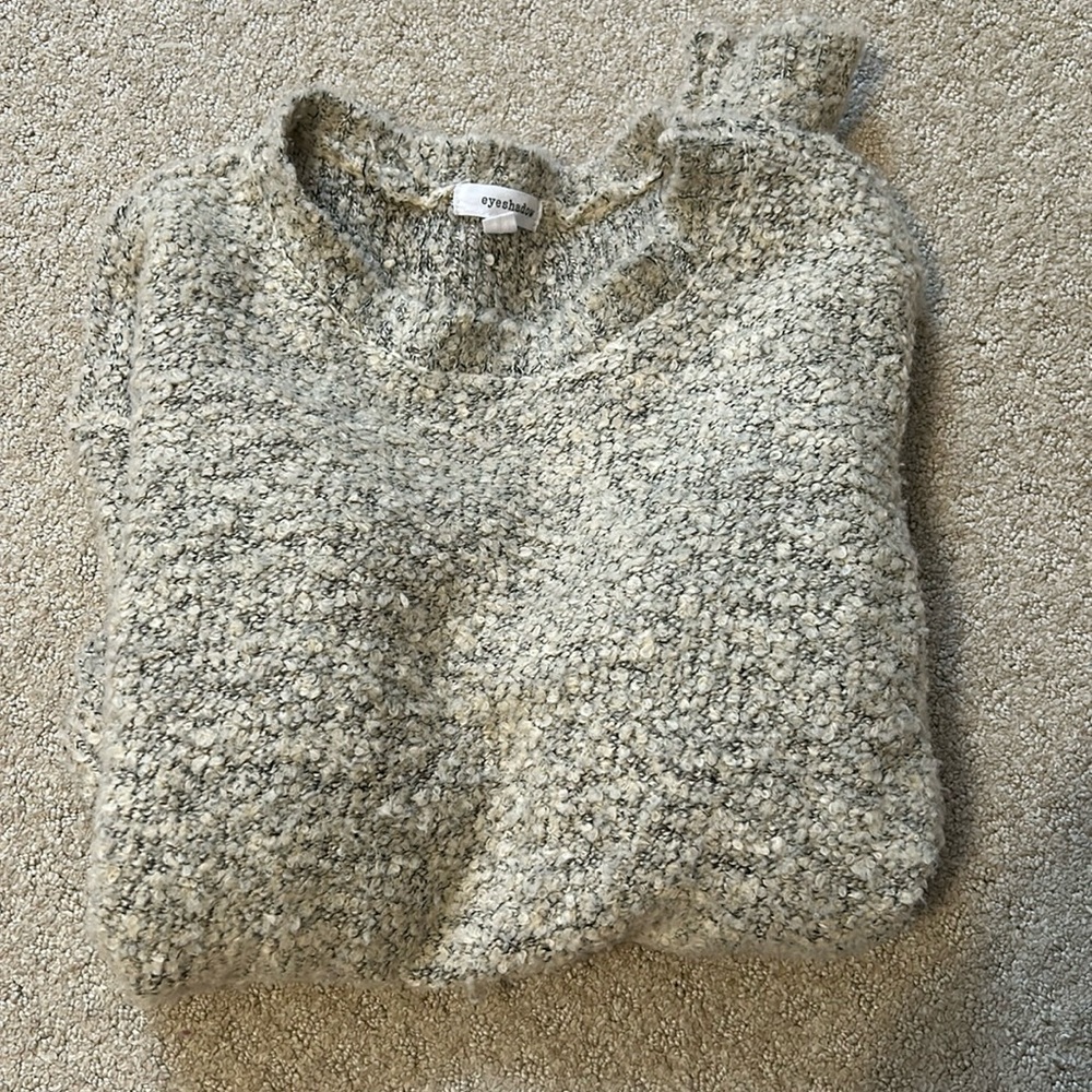 SWEATER